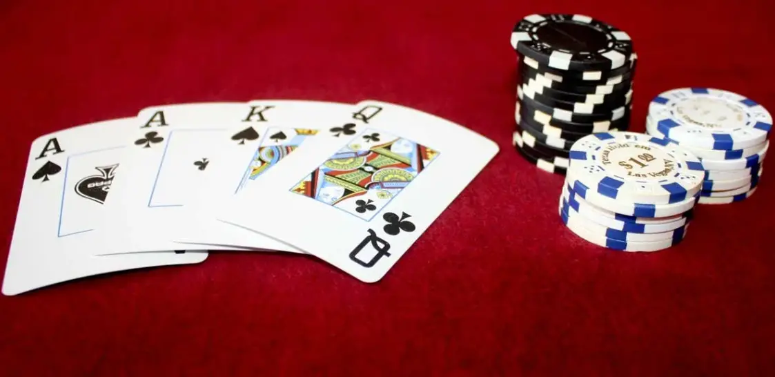 Luật cá cược Poker Texas Holdem X8 mà bet thủ nên biết.